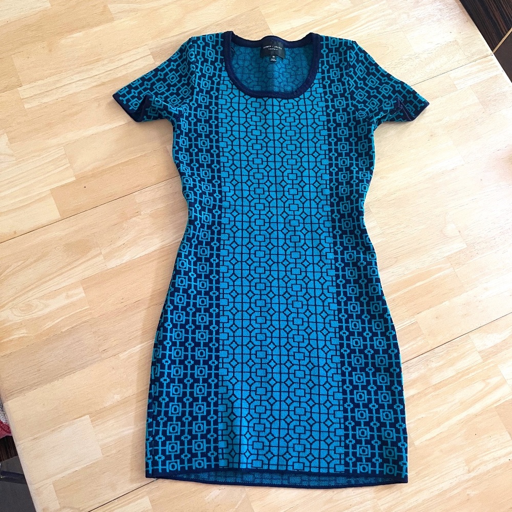 Romeo & Juliet teal navy blue knit rayon dress Size M